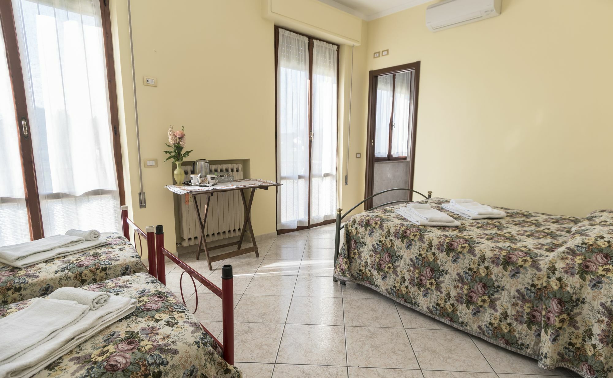 Camere Mariella Asyż Zewnętrze zdjęcie